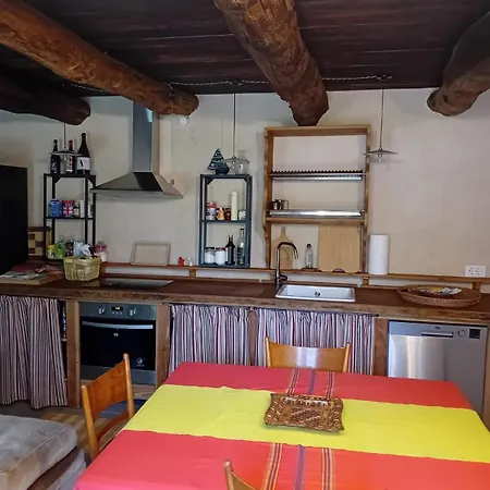 Chalet Meira Carlevara *